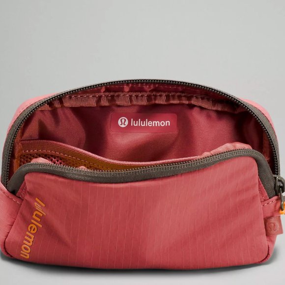 Lululemon Mini Belt Bag - Brier Rose - Picture 1 of 14
